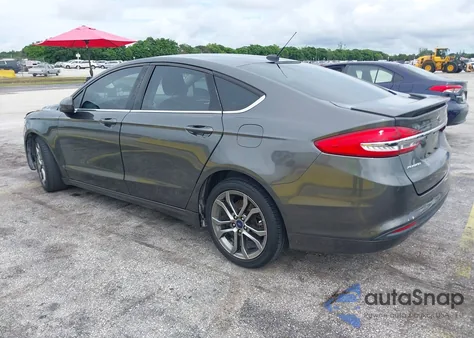 2017 Ford Fusion S z USA, uszkodzony, nr VIN 3FA6P0G75HR339587